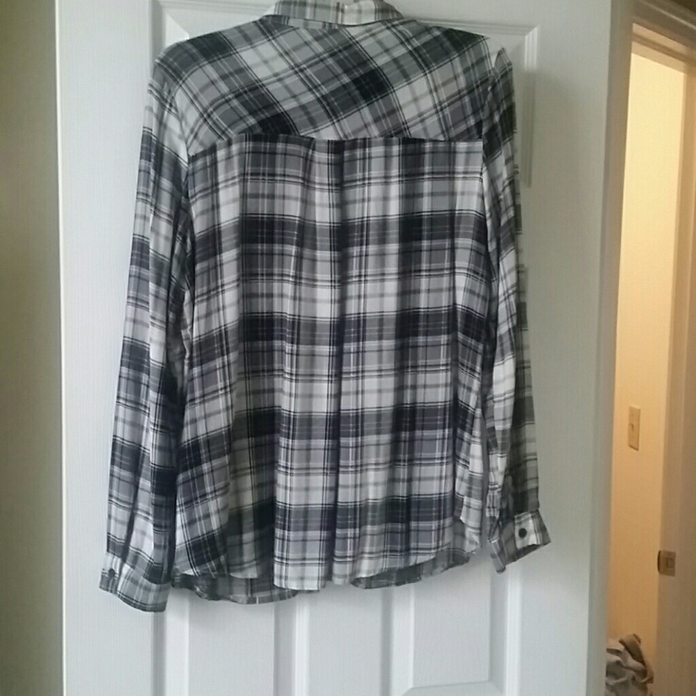 Shirt - Picture 3 of 3